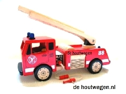 houten brandweerwagen pintoy-0