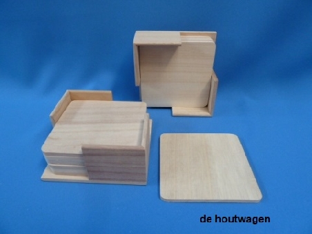 houten onderzetters vierkant in houder