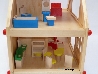 poppenhuis klein met meubeltjes en pops-1